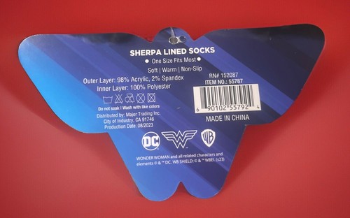 Wonder Woman Sherpa Socks One Size Fits Most - Picture 6 of 6