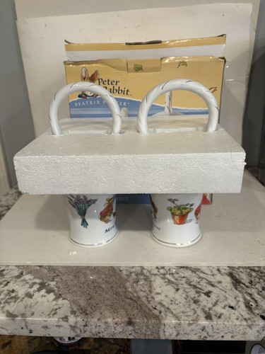 Vntg Beatrix Potter Peter Rabbit Handled Basket Vases Set Of 2 NIB 2002 NICE - Picture 16 of 23