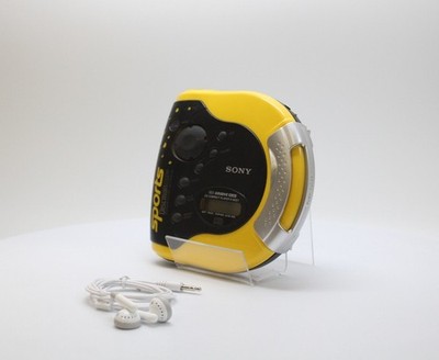 ポータブルプレーヤー SONY Sports Discman D-ES51 Sony Sports DiscMan - Portable CD Player - Yellow (D-ES51