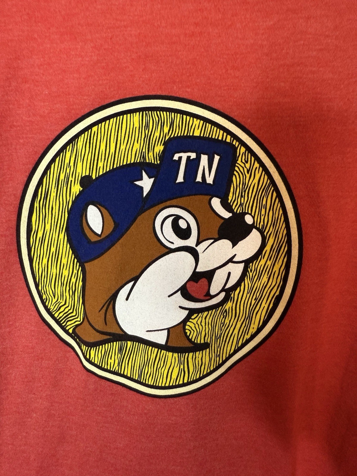 Buc-cee’s Red Tennessee T-shirt Medium