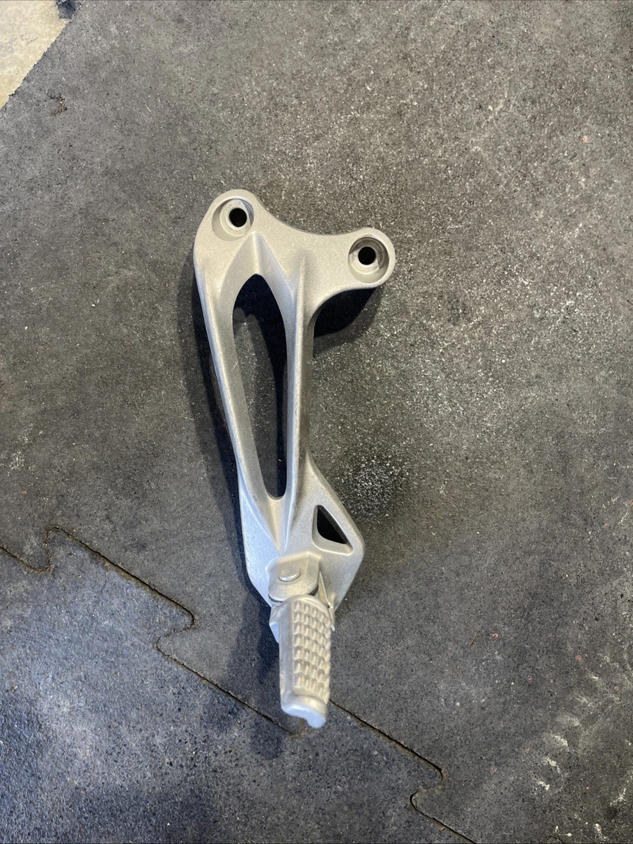 Kawasaki Footrests, Pedals & Pegs for 2006 Kawasaki Ninja ZX6R for