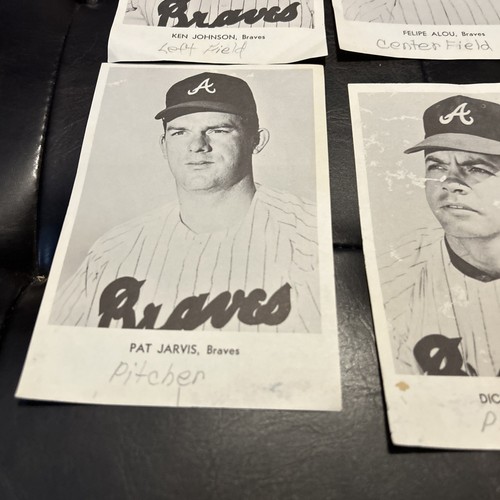 Lot 6 Atlanta Braves Werbefoto 5 x 7 Hank Aaron Felipe Alou 1968 - Bild 5 von 6