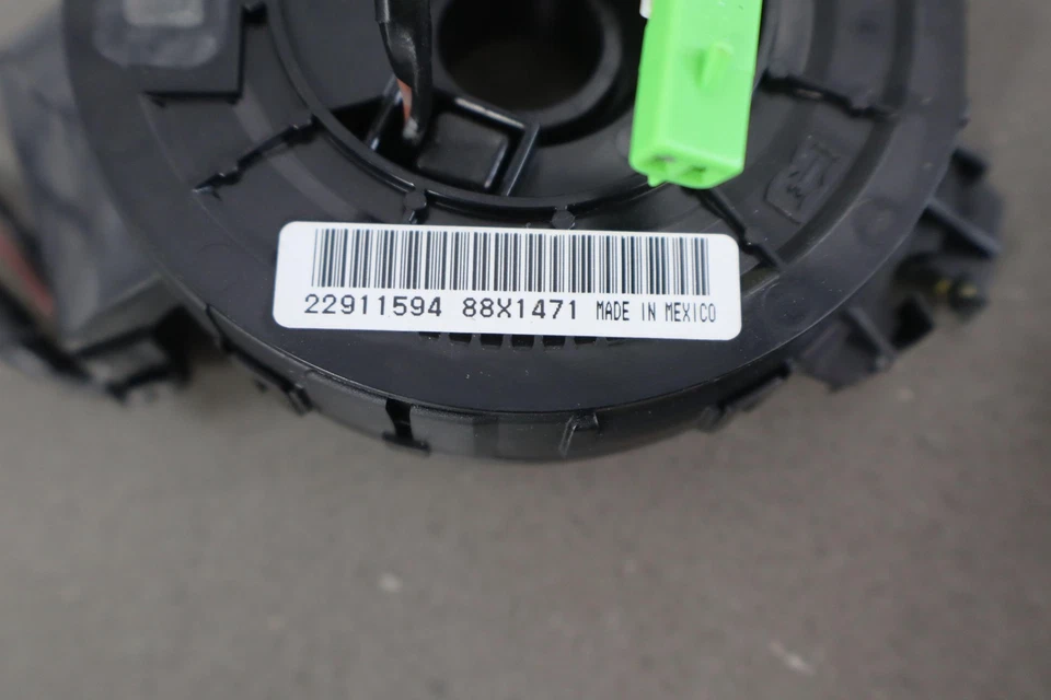 Chevy Suburban GMT900 2014 OEM reloj resorte 22911594 Foto 4 de 4