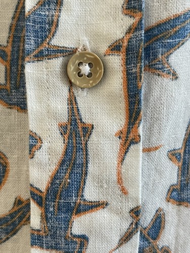 Southern Tide Linen Blend Button Down Men's Shirt Medium Hammerhead Shark Print - Picture 7 of 12
