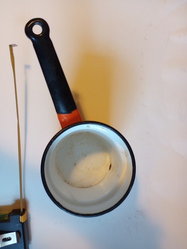 Vintage Orange Enamelware sauce pan - Bild 4 von 4