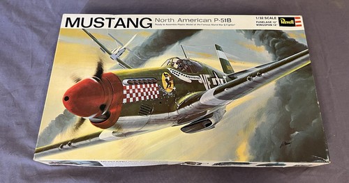 Vintage 1969 MUSTANG North American P-51B Revell 1/32 Model Kit Appears Complete