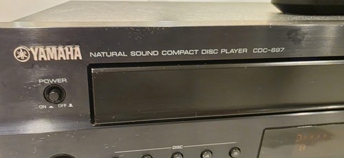 Yamaha 5 Disc Player CDC-697 With Remote - Picture 3 of 18