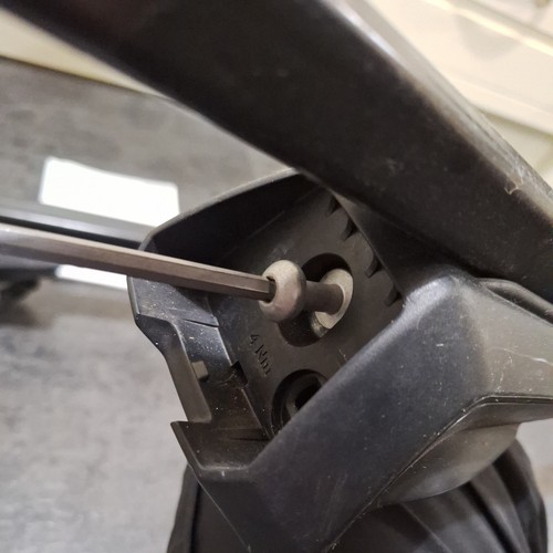 Thule Evo 7104 Footpack 710410 2 keys, torque tool instructions 118cm square bar - Picture 11 of 13