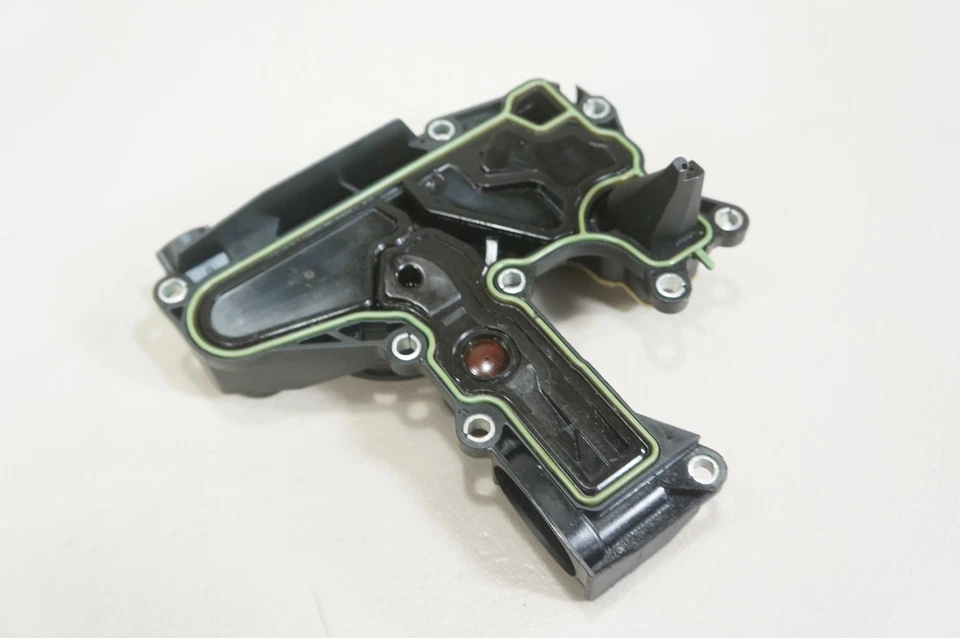 Audi Q3 A4 A5 A6 Allroad Volkswagen Tiguan PCV cárter válvula de presión fabricante de equipos originales Foto 3 de 4