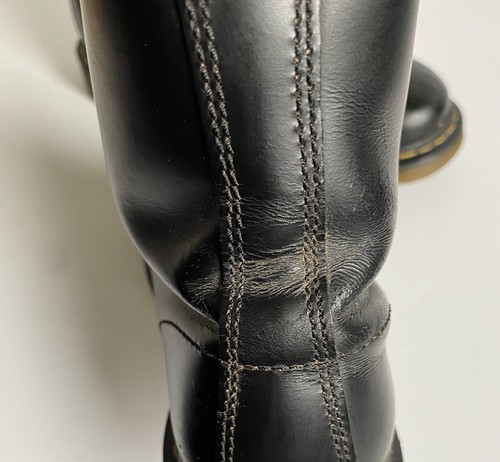 DR MARTENS BOOTS SIZE 5 UK BLACK 11822 AW501 AIR WAIR LACE UP 8 EYELET GOTH PUNK - Picture 13 of 16