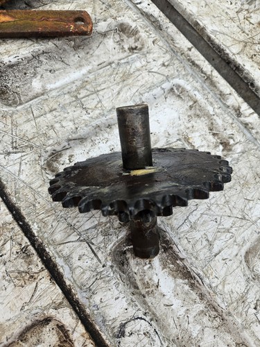 Cub Cadet 1a 2a 2b Tiller Shaft - Picture 1 of 3