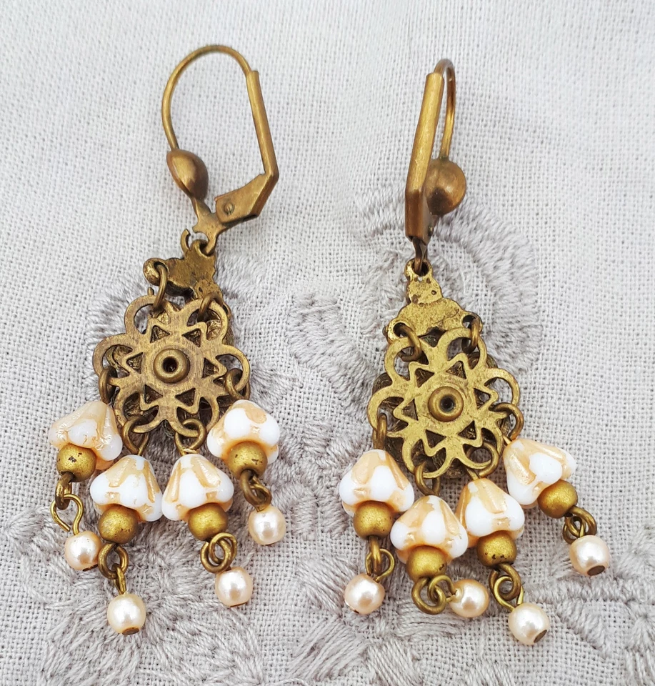 Pendientes colgantes florales vintage de cristal con cuentas Michal Negrin victorianos años 2000 Foto 2 de 2