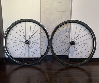 たっしゃん！アイオロスRSL37 Bontrager Aeolus RSL 37 TLR Disc Road Wheel - Trek Bikes