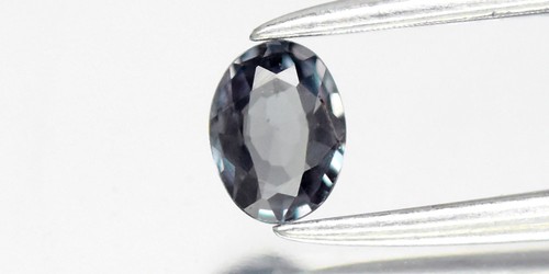 π 0.15ct 4x3mm VS Oval Natural Color Change Garnet - Unheated, Africa Gemstone - Picture 2 of 6