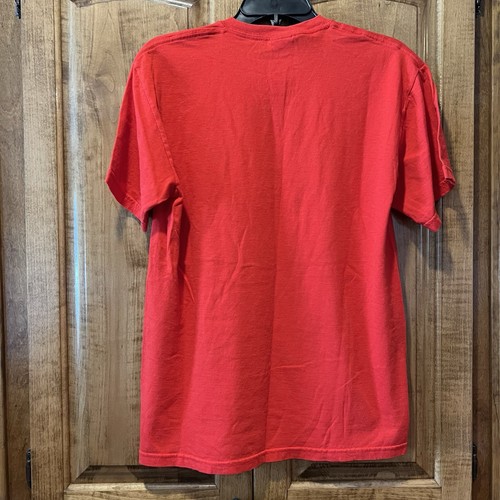 Camiseta A Charlie Marrón Navidad Cacahuetes Mediana Roja Verde Manga Corta - Imagen 3 de 5