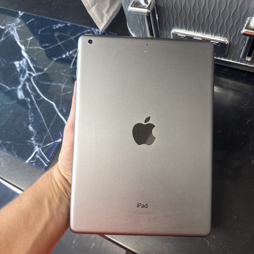 Apple iPad Air 32gb Wi-Fi MD785B/B Black A1474 - Picture 6 of 8