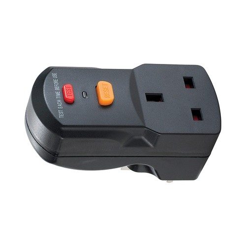 Defender RCD Adaptor (Plug & Plug Into) 230V - E11060C - Picture 2 of 7