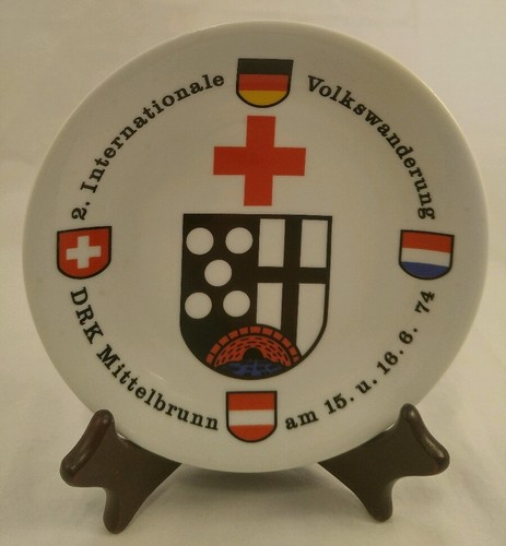 Volkswanderung Mittelbrunn 1974 Collectible Plate 2 Internationale DRK 6" - Picture 2 of 7