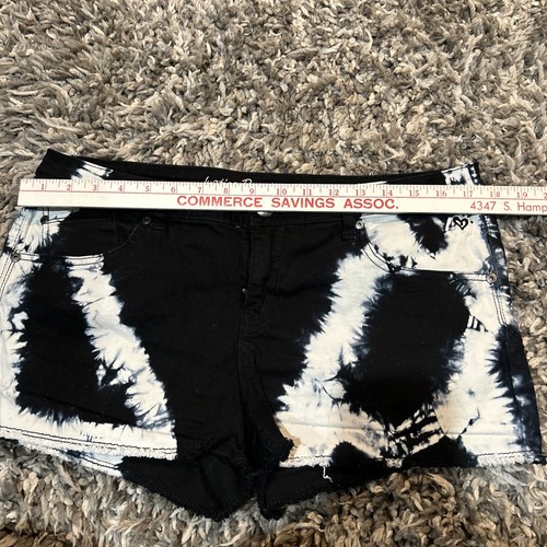 Justice Black/white Tie Dye Cut Off Denim Shorts Sz 18 1/2 - Picture 12 of 14