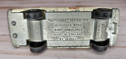 Vintage Matchbox Lesney 1960’s Series #3 Mercedes Benz Binz Ambulance - England - Picture 9 of 11
