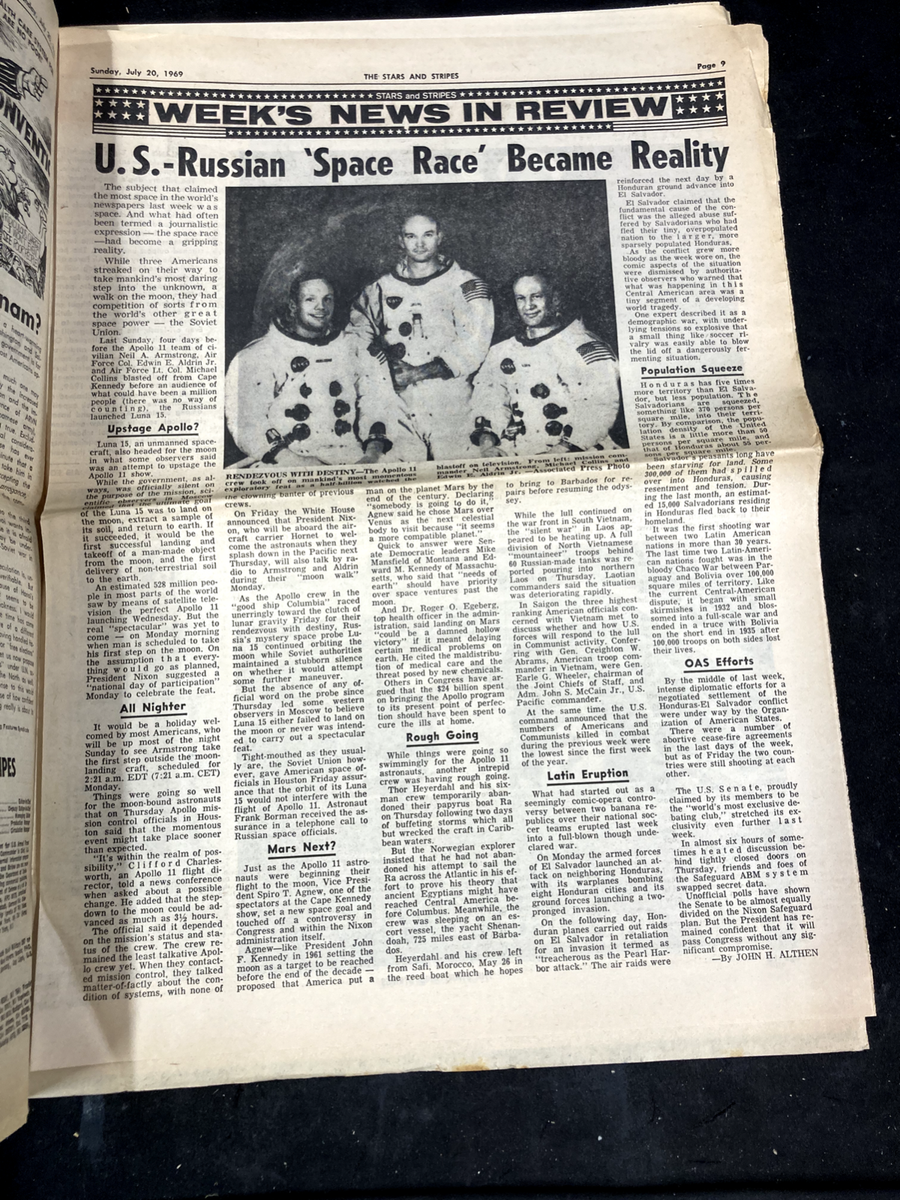 非売品 小冊子 10 YEARS ON THE MOON 1969ー1979 非売品 小冊子 10 YEARS ON THE MOON 1969ー1979 On the Moon!