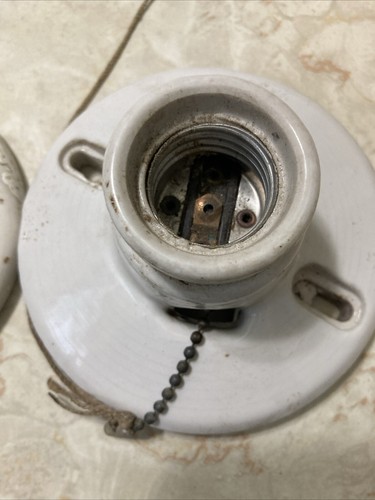 2 Different Vintage Ceramic Porcelain Pull Chain Type Light Socket Fixtures - Picture 9 of 15