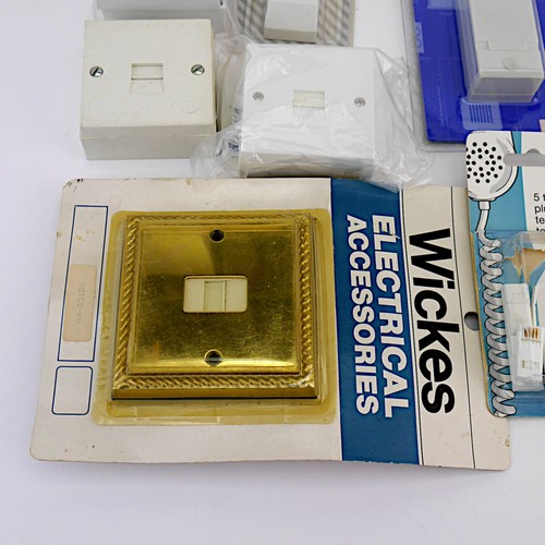 FREEPOST Job Lot of Telephone Sockets, Connection Boxes & Plugs - NEW & UNUSED - Zdjęcie 7 z 7