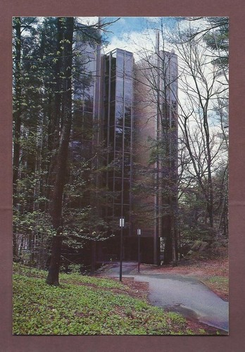 Vintage Postcard, The New England Center Adams Tower UNH University of NH unused - 第 1/2 張圖片