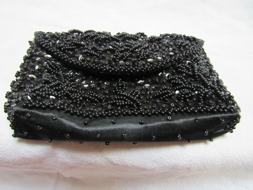Vintage Small 5” Black Hand Seed Beaded & Sequin Fold Over Purse Lovely! - Picture 2 of 6