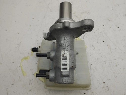 Mini Cooper Countryman R60 2011 Master Brake Cylinder 32663813 AMD137672 - Picture 5 of 6