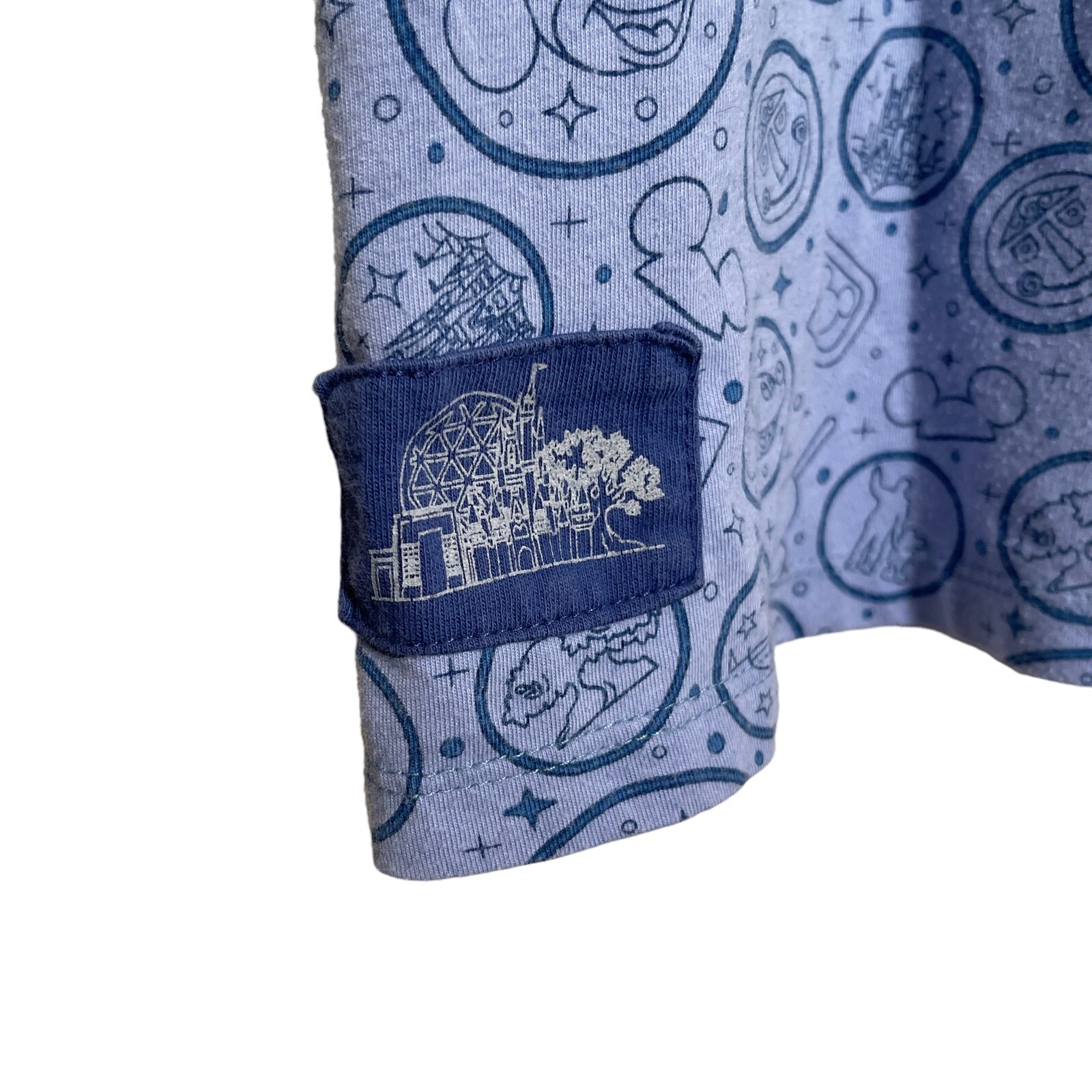 Disney Parks T-Shirt Women's Large Blue Circle Park Designs 2018 WDW