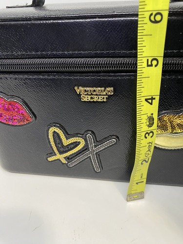 Victoria’s Secret Black Runway Patch City Getaway Glam Bag Makeup Train Case - Picture 7 of 10