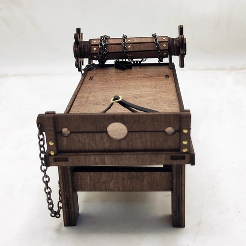 1/12  Wooden torture device Model Accessories Dungeon Photo Scene Model prop - Picture 4 of 11