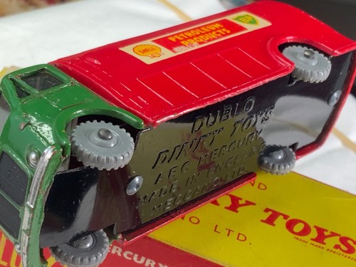 DUBLO Dinky Toys # 070 AEC Mercury Tanker Shell BP NMinVGB with windows - Picture 9 of 9