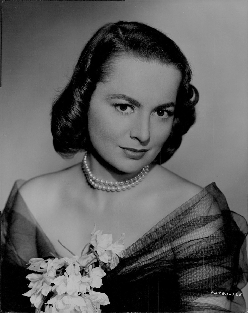 Olivia Dehavilland's Instagram, Twitter & Facebook on IDCrawl