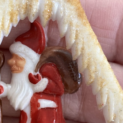 VINTAGE  SANTA DIORAMA CHRISTMAS ORNAMENT/JAPAN - Picture 15 of 23