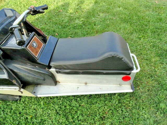 Kitty Cat Snowmobile Seat Cover Arctic Cat (Green) INCLUDES Kitty Cat Snowmobile Seat Cover Arctic Cat (Green) INCLUDES