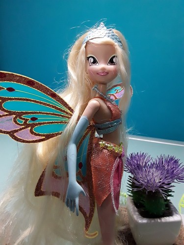 "WINX CLUB" Bambola STELLA "Super Fate Enchantix" Rainbow, 2007, altezza 26 cm - Foto 4 di 19