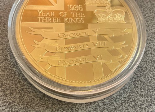 THE 3 KINGS 1936,STUNNING 100 gr OVAL SHAPED GOLD PLATED MEDAL,SWAROVSKI STONE - Picture 7 of 10