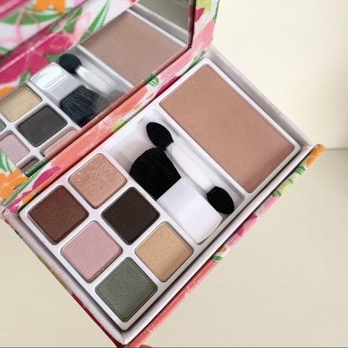 Elizabeth Arden Makeup Palette - Picture 1 of 10