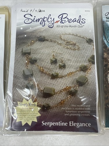 4 Annie's Simply Beads Kit of the month club - Picture 3 of 10