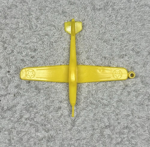 Aerei di tutte le nazioni vintage anni 80 miniatura plastica giallo Hong Kong - Foto 1 di 6