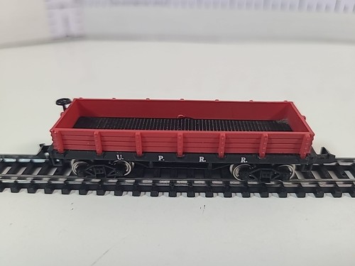 Union Pacific Railroad UPRR Box Gondola. Bachmann scala N - Foto 1 di 5