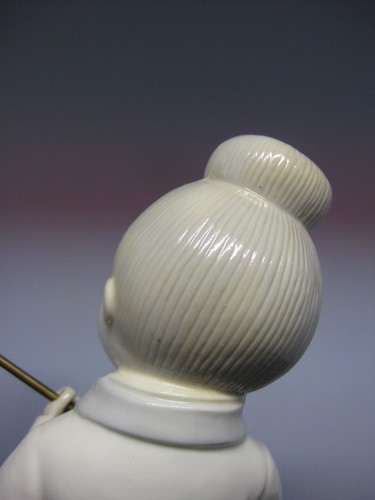 Vintage Japanese Kimono Girl Figurine Statue With Porcelain Umbrella - Picture 10 of 12