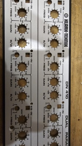KLARK TEKNIK DN-410 PARAMETRIC EQUALIZER FRONT PANEL - Picture 4 of 7