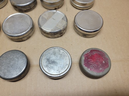 12 Uhrmacher Dosen für Teile oder Uhrwerke komplett mit Deckel 2" breit - Bild 5 von 13