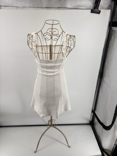 Aritzia Sunday Best weißes Minikleid mit Rüschen und Trägern Größe XS - Bild 7 von 9