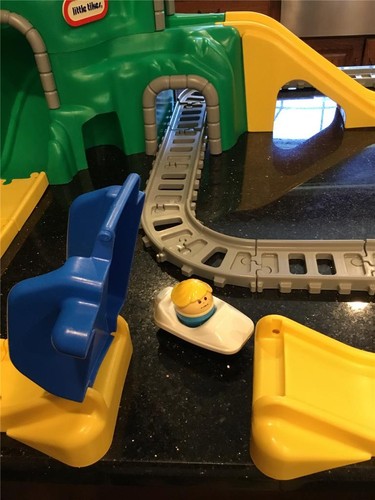 Little Tikes Peak Green Mountain Rail & ROAD Set 51 Teile 1991 Sammlerstück - Bild 5 von 16