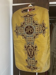 Gold Roman Chasuble Fiddleback Historic And Vintage