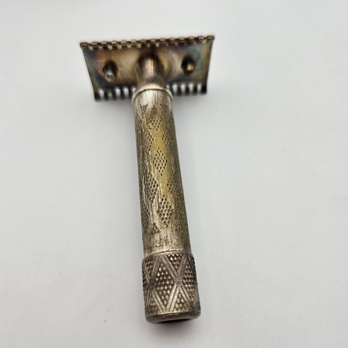 Vintage Gillette Bostonian Safety Razor (Silver Tone) & Case, Blade Holder 1920s - Picture 3 of 17